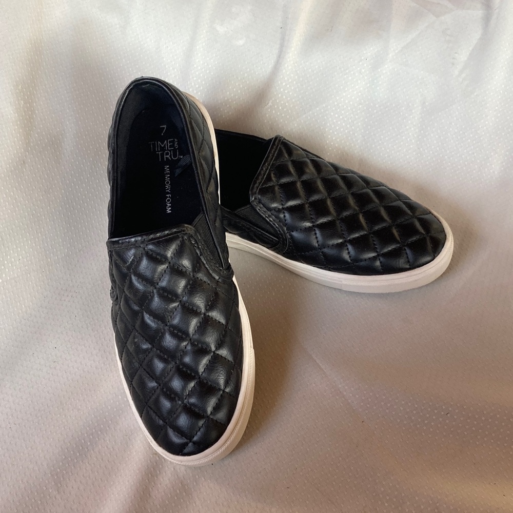Time and Tru Black Quilted Flats